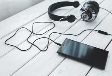 NBA常规赛焦点战：火箭逆转爵士，激情对决点燃篮球火花